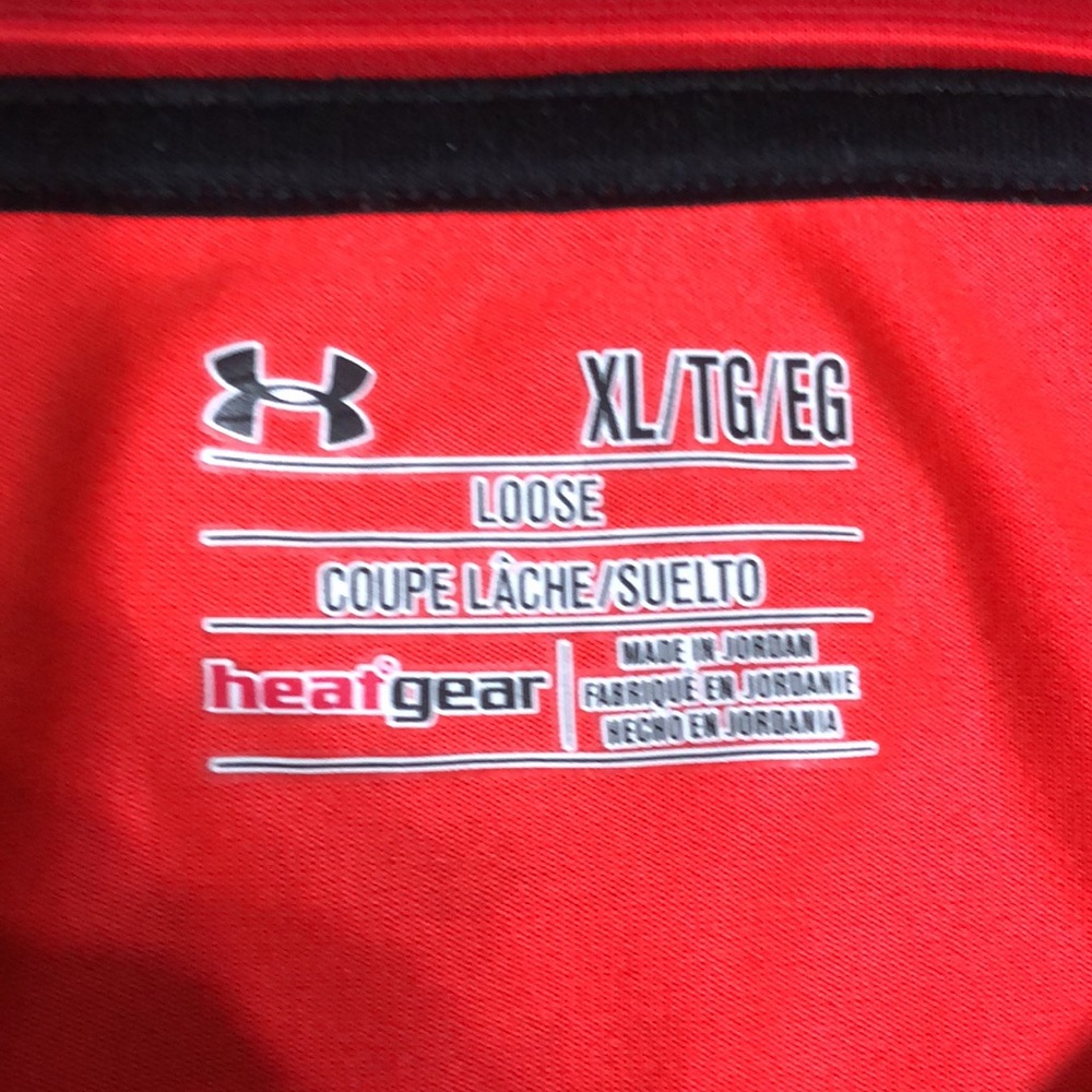 Under Armour TShirt - Picture 3 of 5